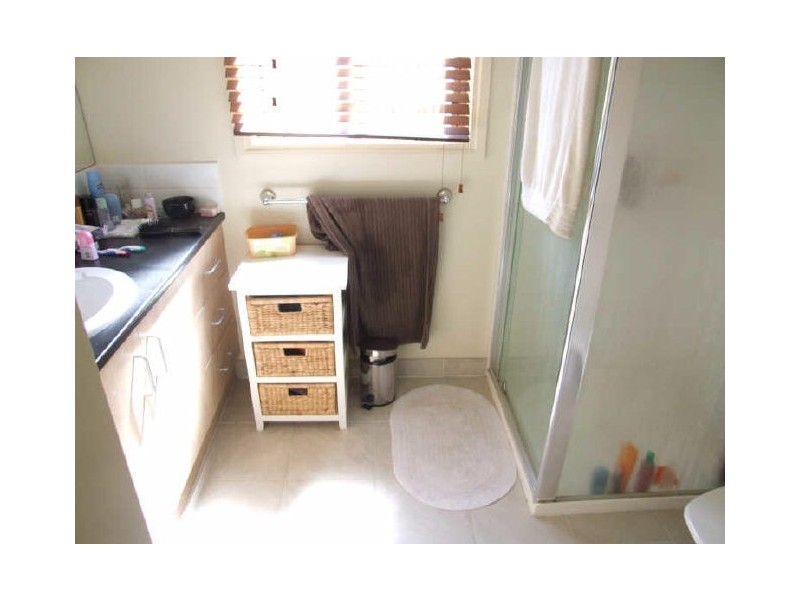 6 Viola Avenue, Pakenham VIC 3810