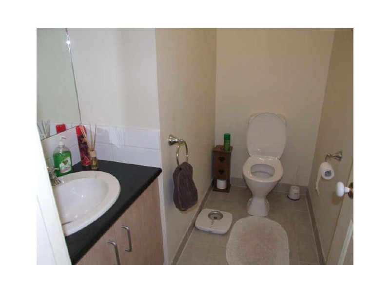 6 Viola Avenue, Pakenham VIC 3810