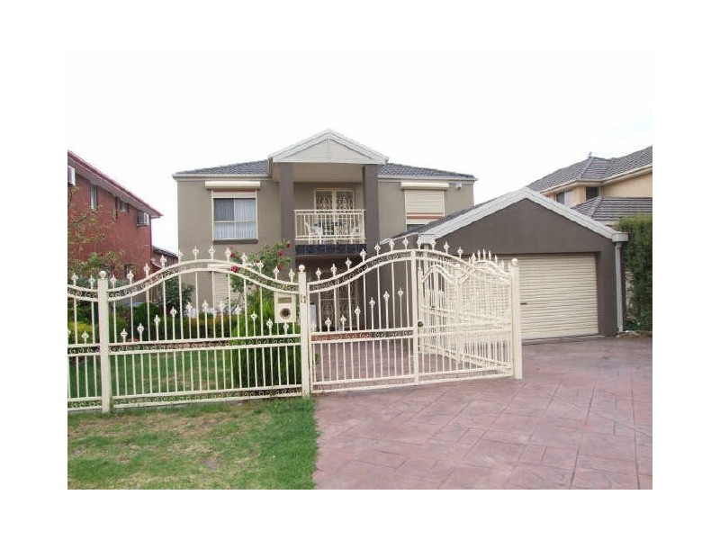 11 Erin Place, Keysborough VIC 3173