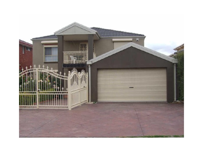 11 Erin Place, Keysborough VIC 3173
