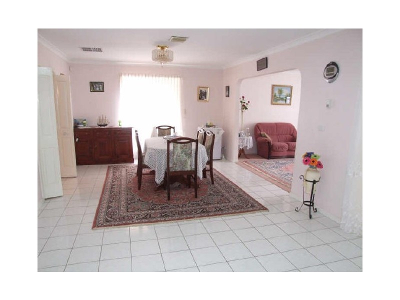11 Erin Place, Keysborough VIC 3173