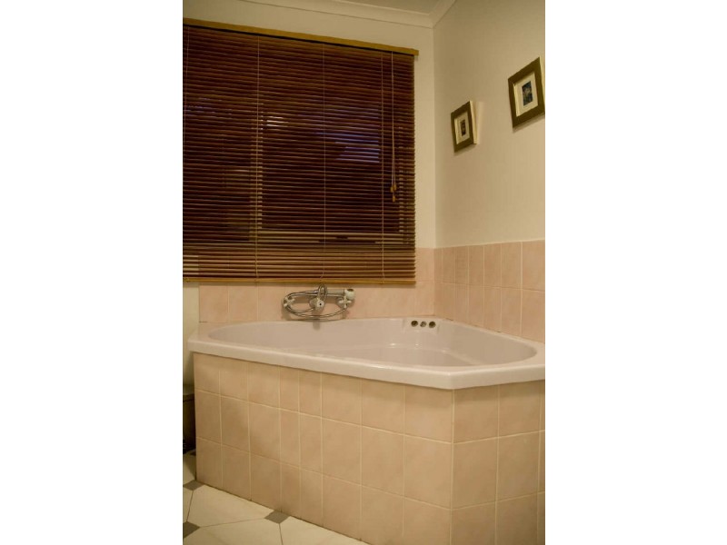 55 Gunns Road, Hallam VIC 3803