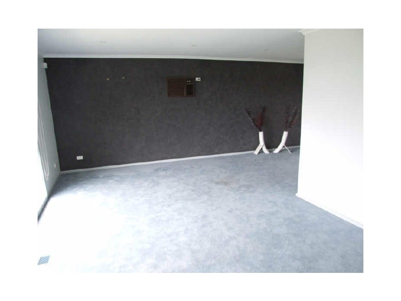 7 Hughes Close, Endeavour Hills VIC 3802