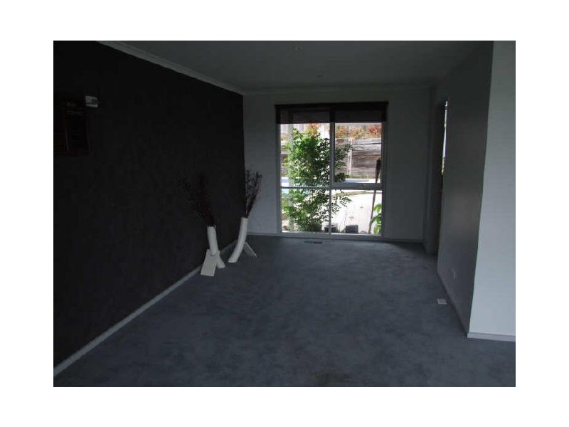 7 Hughes Close, Endeavour Hills VIC 3802