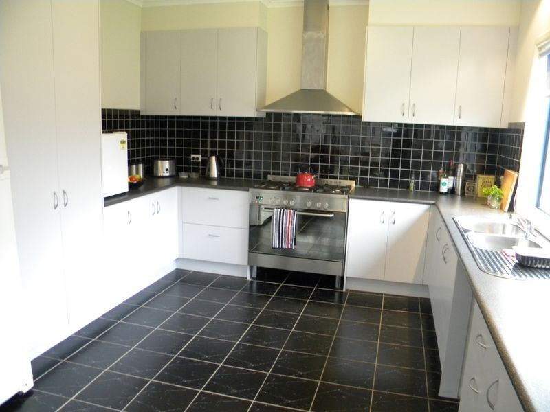 6 Hal Porter Terrace, Lynbrook VIC 3975