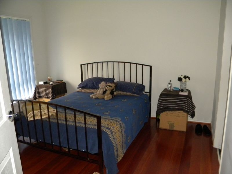 6 Hal Porter Terrace, Lynbrook VIC 3975