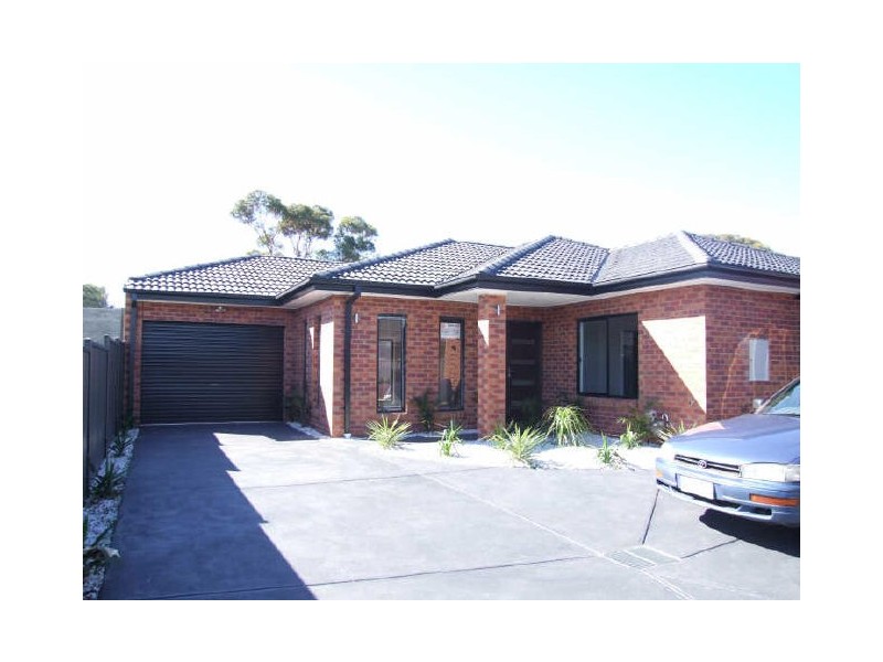 2/52 Rebecca Street, Doveton VIC 3177