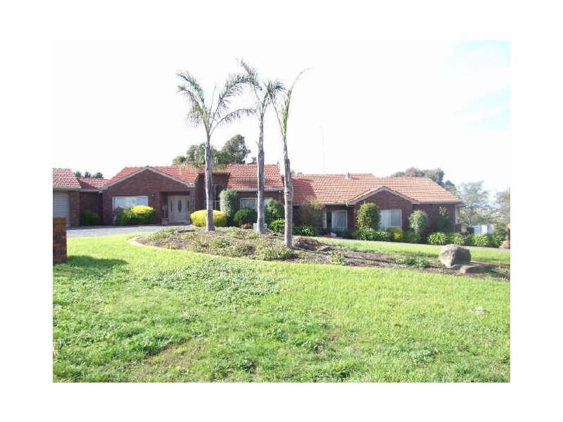 186-188 Hallam North Road, Narre Warren North VIC 3804