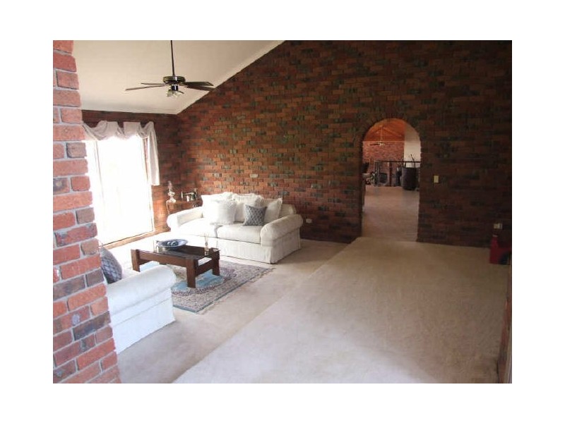 186-188 Hallam North Road, Narre Warren North VIC 3804