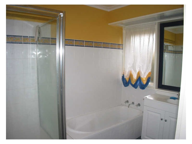 4 Lipton Drive, Dandenong North VIC 3175