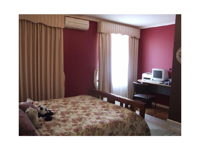 3 Sorbus Close, Endeavour Hills VIC 3802