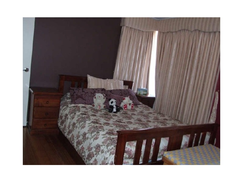 3 Sorbus Close, Endeavour Hills VIC 3802