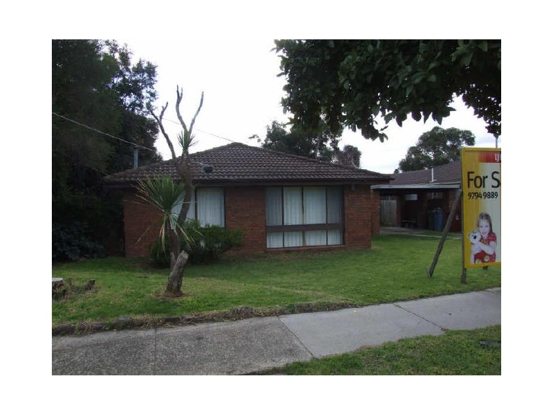 98 Somerset Drive, Dandenong North VIC 3175