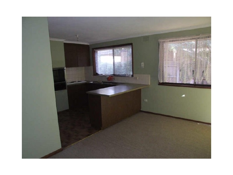 98 Somerset Drive, Dandenong North VIC 3175