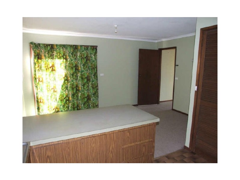 98 Somerset Drive, Dandenong North VIC 3175