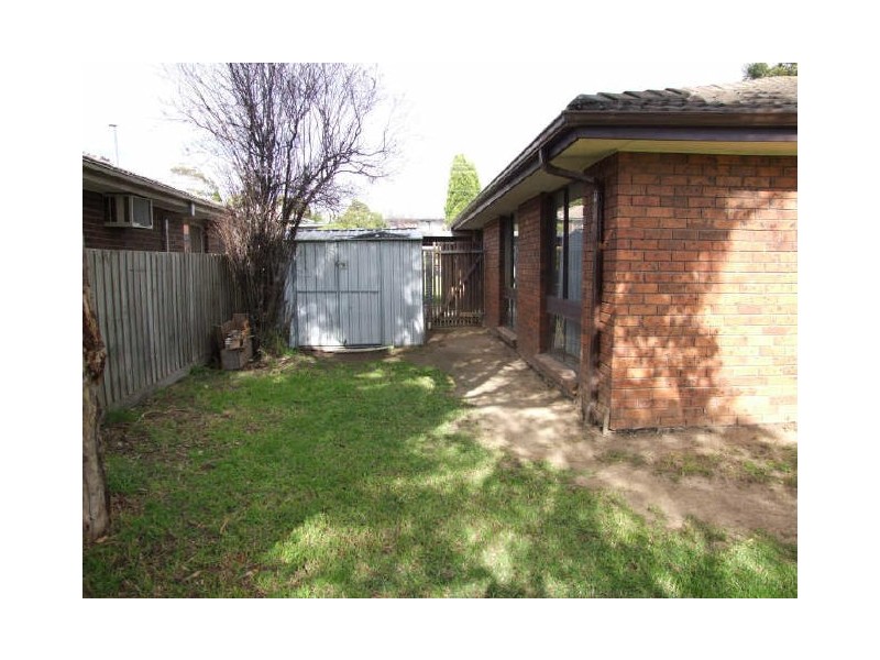 98 Somerset Drive, Dandenong North VIC 3175