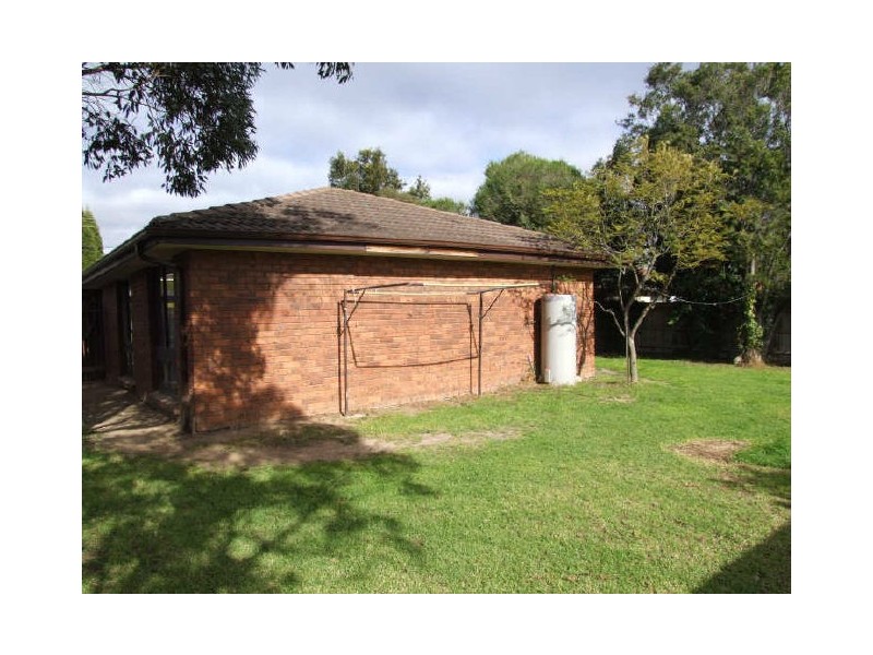 98 Somerset Drive, Dandenong North VIC 3175