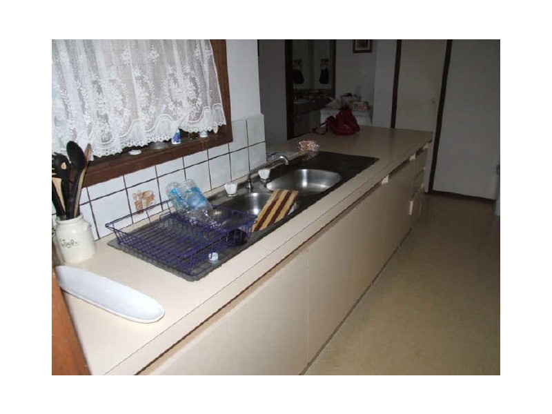 17 Leigh Court, Doveton VIC 3177