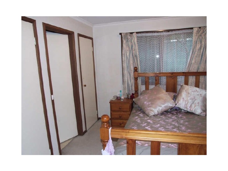 17 Leigh Court, Doveton VIC 3177