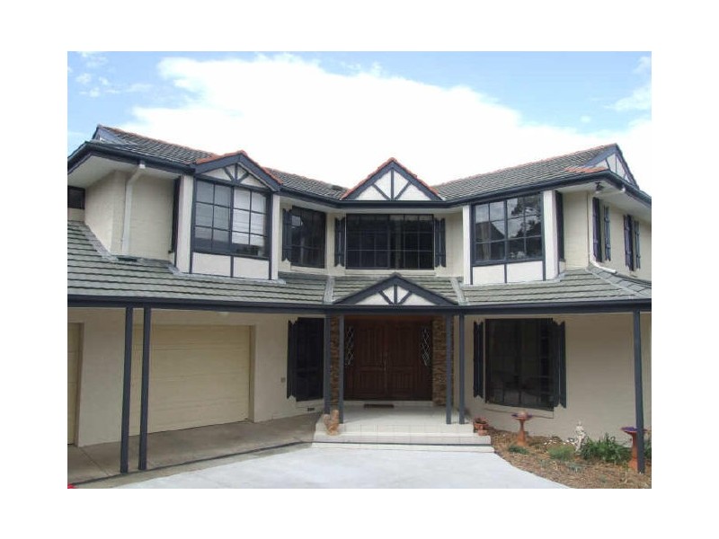 25 Waterford Close, Narre Warren North VIC 3804