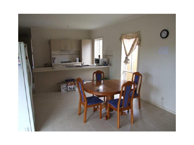 12 Versace Court, Pakenham VIC 3810