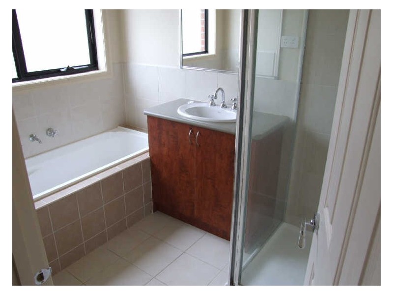 312/ Viola Avenue, Pakenham VIC 3810