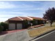 1 Landsborough Close, Endeavour Hills VIC 3802
