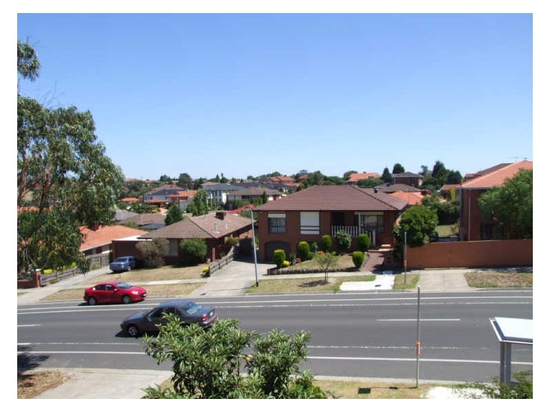 8 Hanna Drive, Endeavour Hills VIC 3802