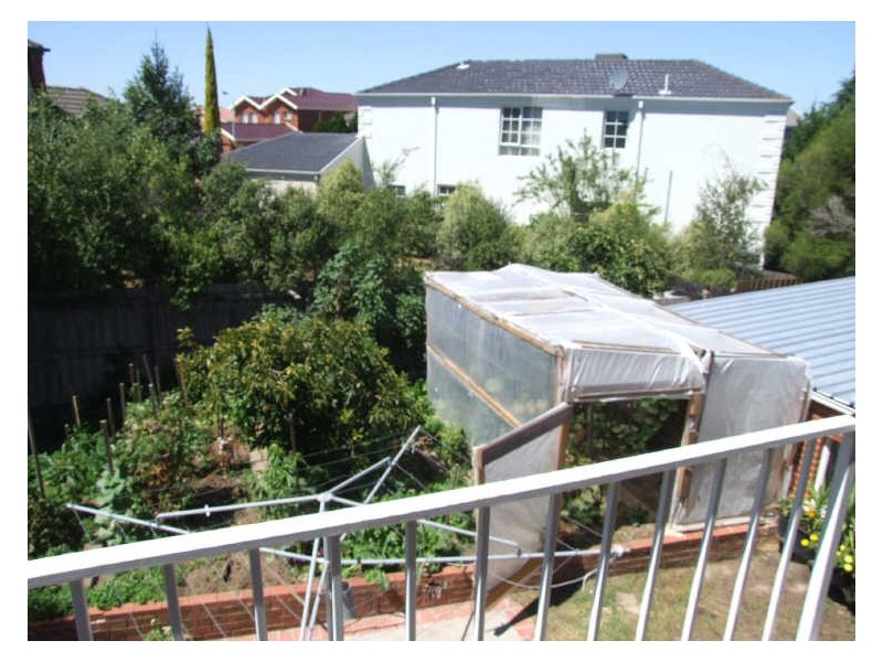 8 Hanna Drive, Endeavour Hills VIC 3802