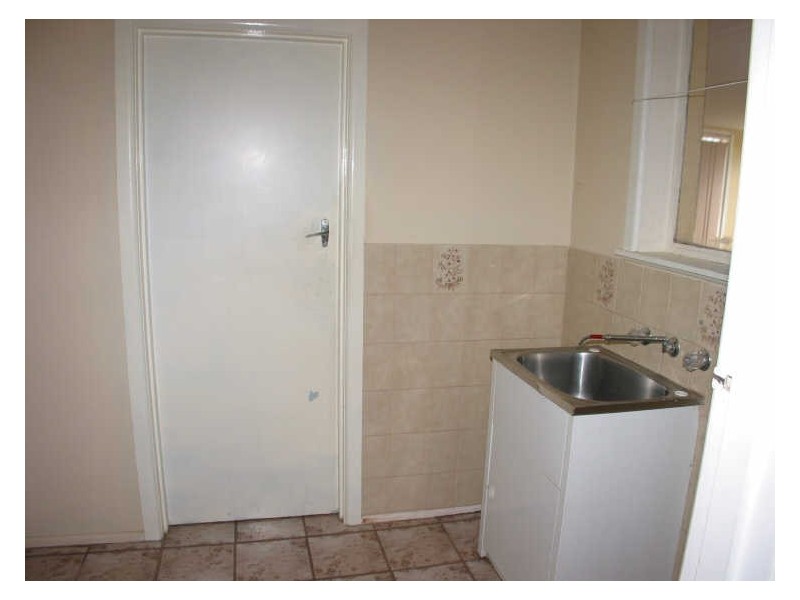 24 Suzanne Street, Dandenong VIC 3175