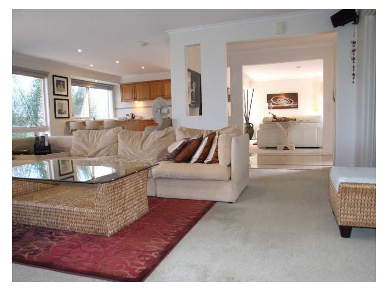 11 Tetragona Quadrant, Rowville VIC 3178