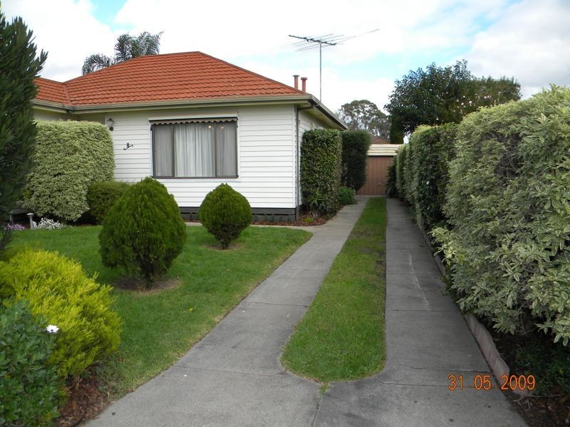 8 Marcella Avenue, Dandenong North VIC 3175