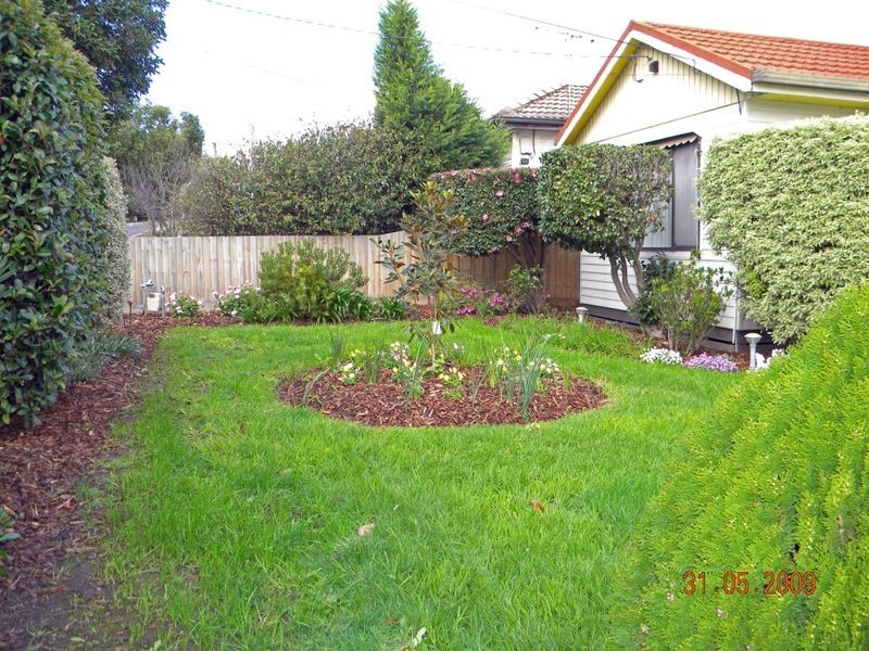 8 Marcella Avenue, Dandenong North VIC 3175