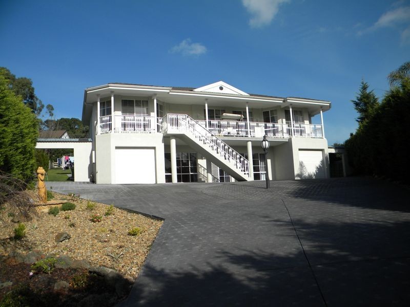 6 Wattletree Close, Ferntree Gully VIC 3156