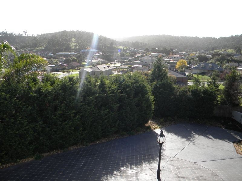 6 Wattletree Close, Ferntree Gully VIC 3156