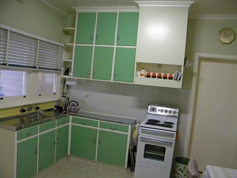 32 Barbara Avenue, Dandenong North VIC 3175