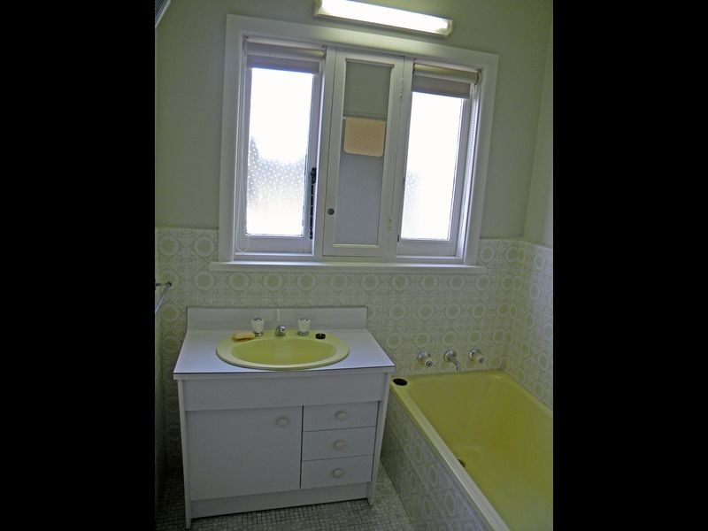 32 Barbara Avenue, Dandenong North VIC 3175