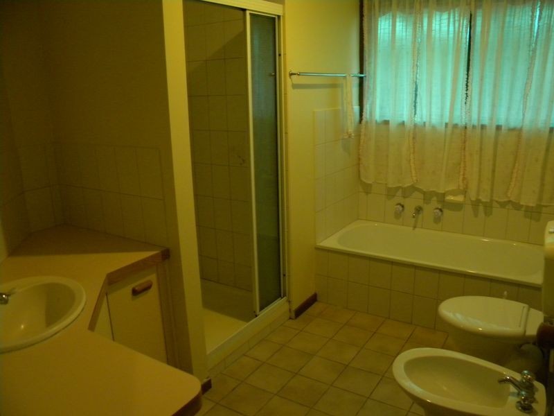 2/11 Gooding Court, Dandenong VIC 3175