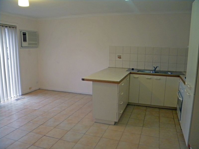 2/4 Napier Street, Dandenong VIC 3175