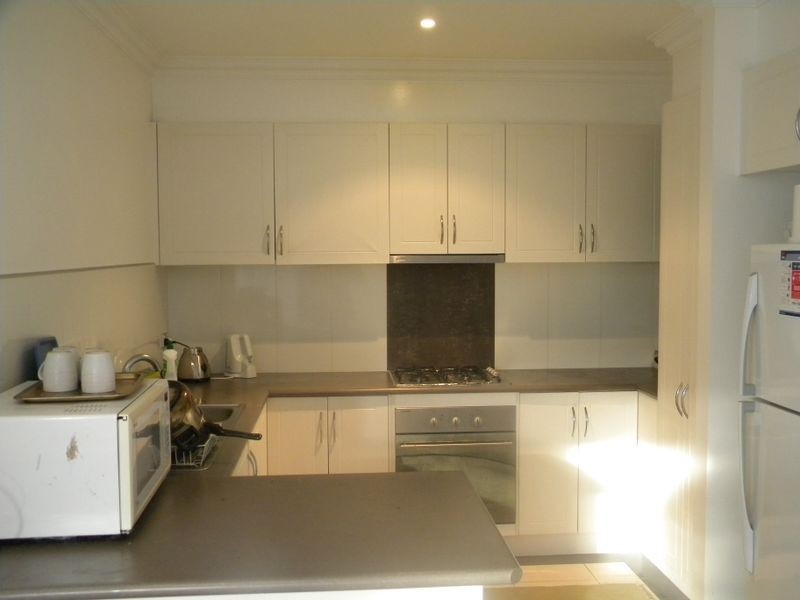 4/2 Canberra Avenue, Dandenong VIC 3175