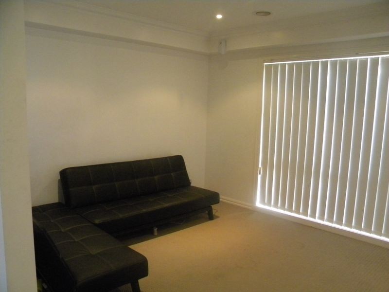 4/2 Canberra Avenue, Dandenong VIC 3175