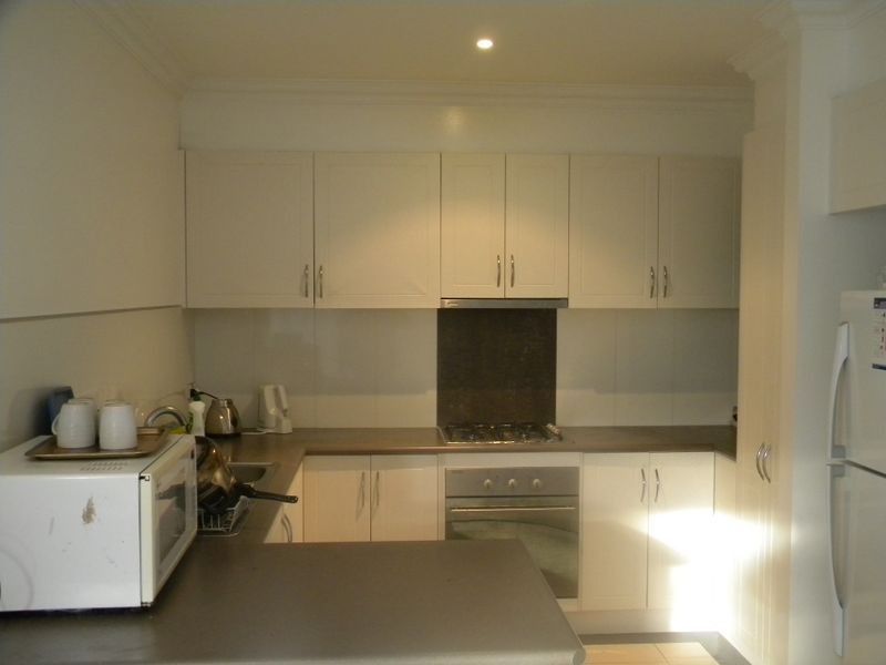 4/2 Canberra Avenue, Dandenong VIC 3175