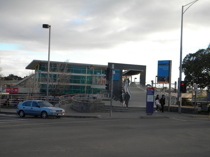 4/2 Canberra Avenue, Dandenong VIC 3175