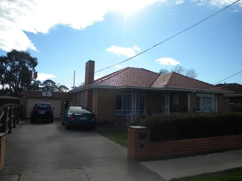 17 Moomba Parade, Dandenong VIC 3175