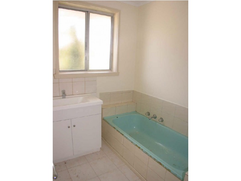 1 Fair Crescent, Dandenong North VIC 3175