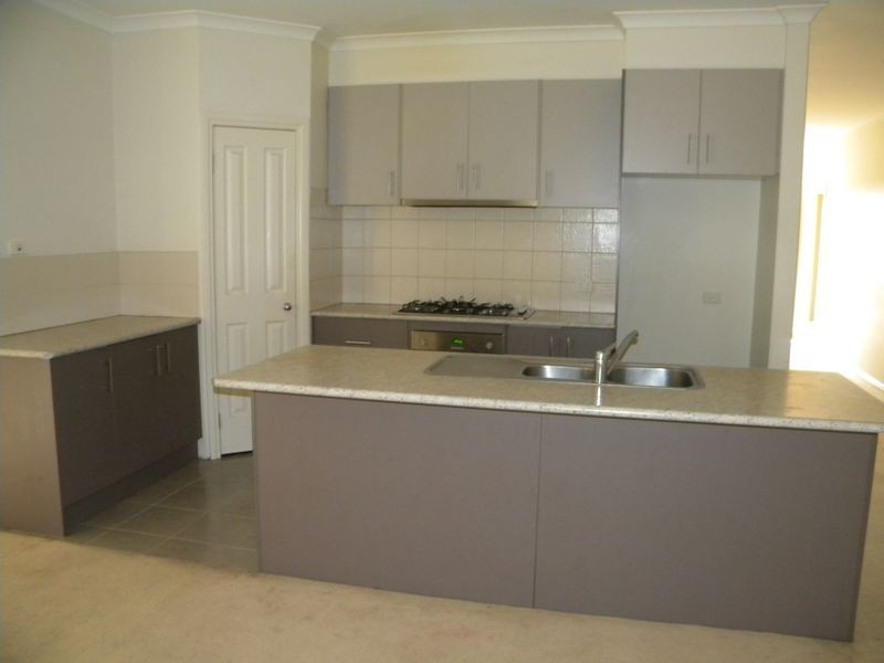 41 Bluehills Boulevard, Pakenham VIC 3810