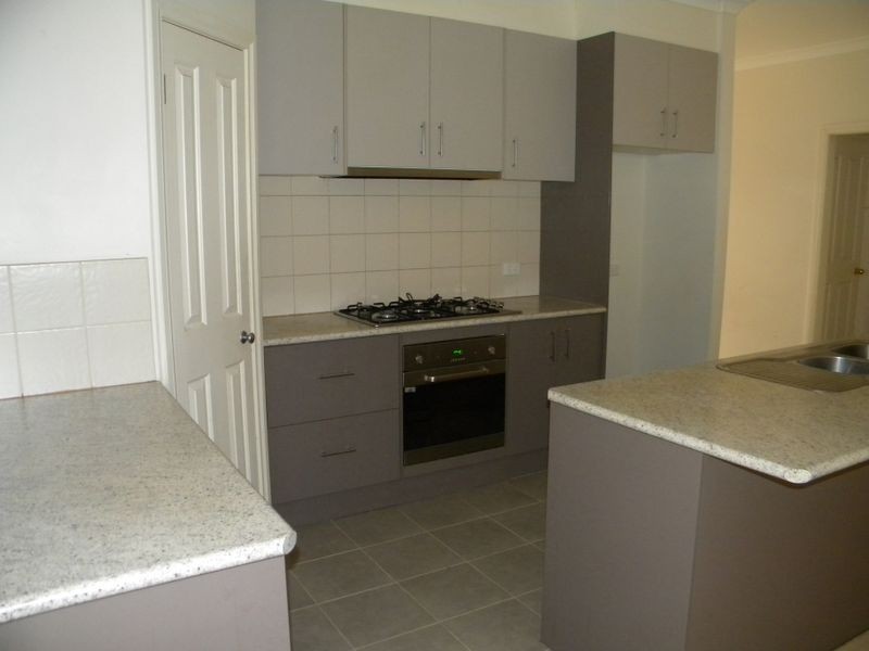 41 Bluehills Boulevard, Pakenham VIC 3810