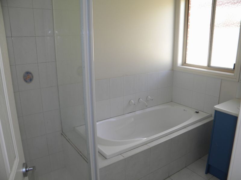 41 Bluehills Boulevard, Pakenham VIC 3810