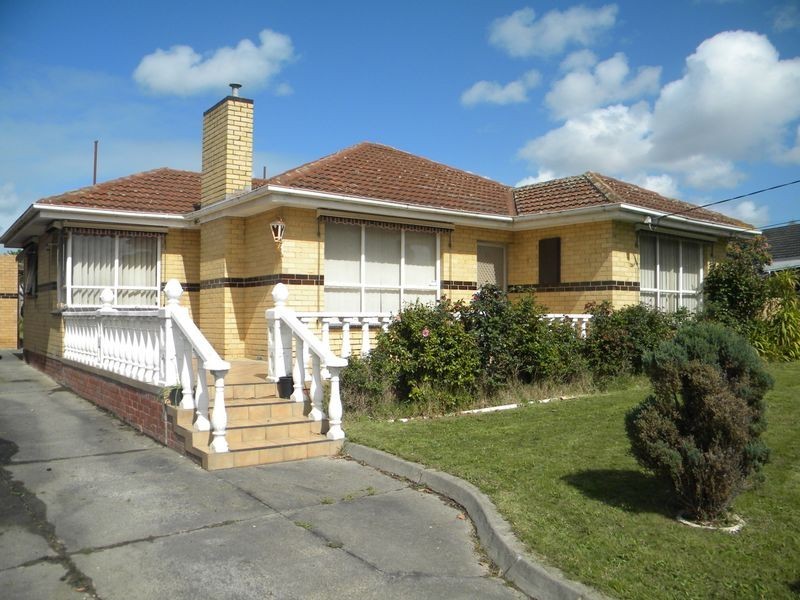 12 Waratah Drive, Dandenong North VIC 3175