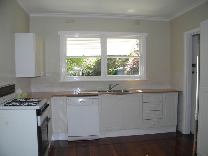 4 Belmont Avenue, Dandenong North VIC 3175